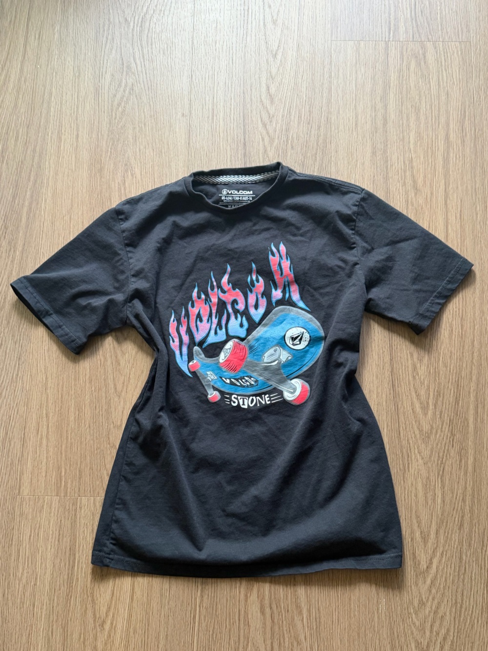 Volcom Boys Size L Black Skateboard Flame Graphic T-Shirt Skate Tee